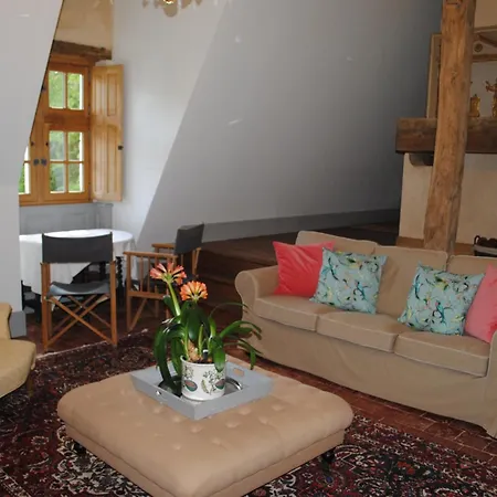 Chateau Dans Le Calme De L'anjou *