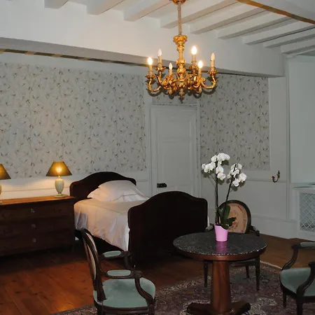 Feriehus Chateau Dans Le Calme De L'anjou