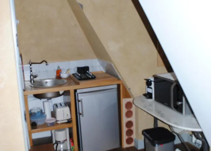 Chateau Dans Le Calme De L'anjou