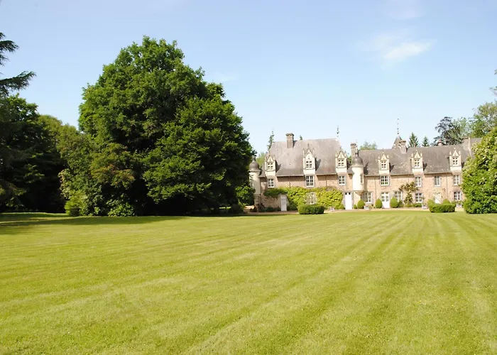בית נופש Chateau Dans Le Calme De L'anjou Pouancé